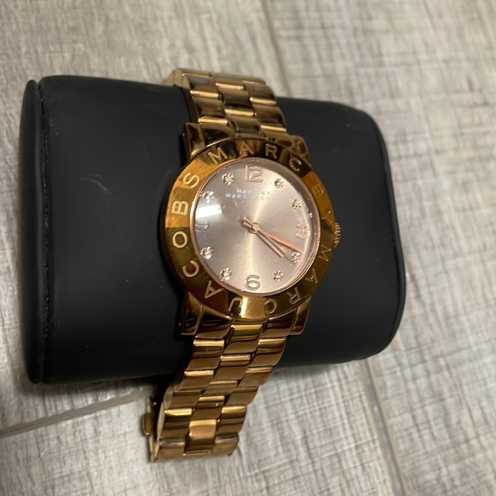 Marc Jacobs watch rose gold